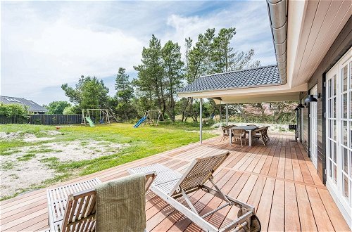 Foto 36 - 10 Person Holiday Home in Blavand