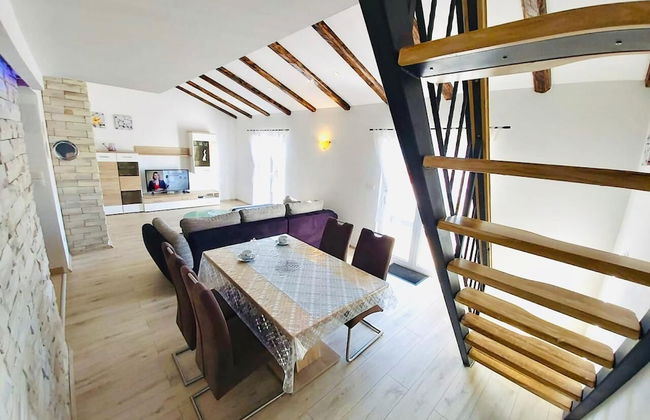 Modern Attic Apartment - Foto 11