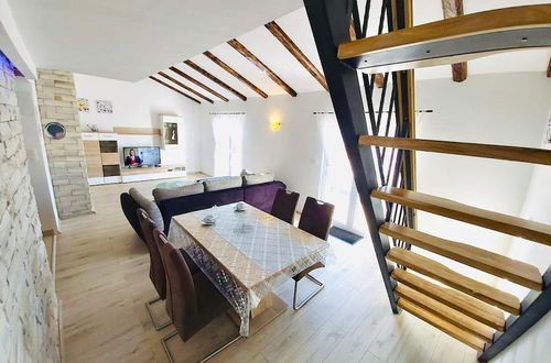 Photo 1 - Modern Attic Apartment