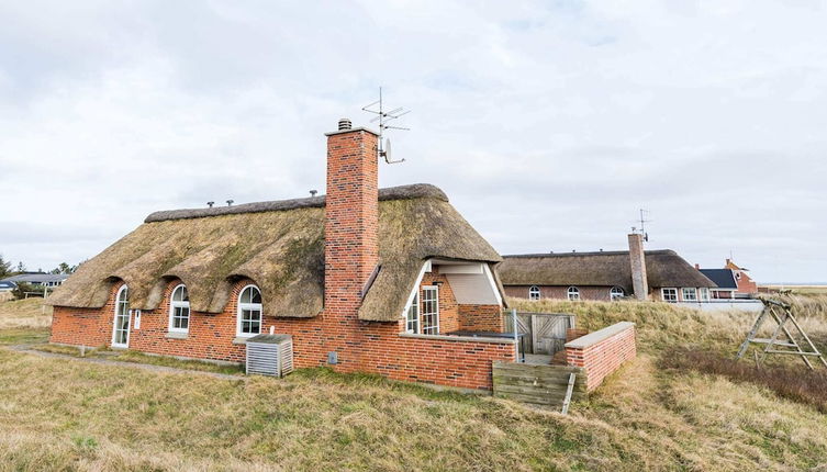 Photo 1 - 6 Person Holiday Home in Hvide Sande