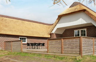 Foto 1 - 8 Person Holiday Home in Blavand