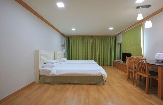 Mona Yongpyong Tower Condominium - Photo 11