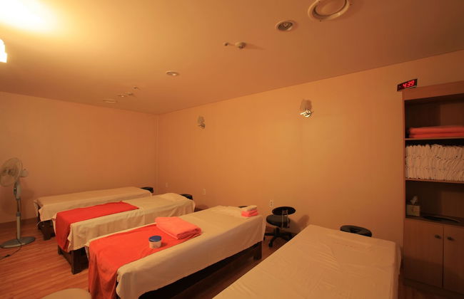 Mona Yongpyong Tower Condominium - Photo 38