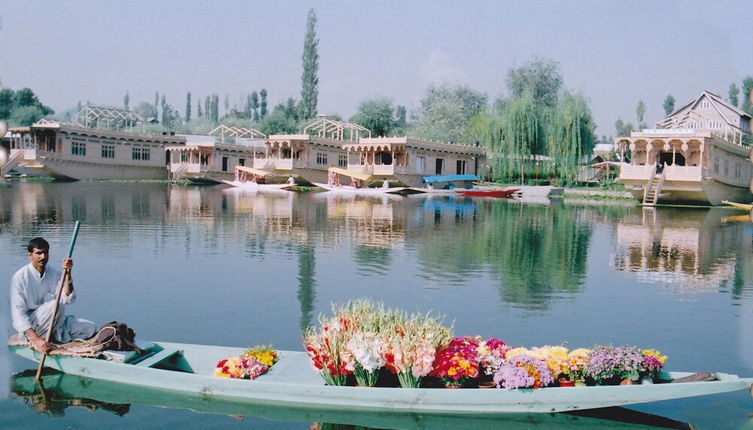 Photo 1 - Wangnoo Houseboats