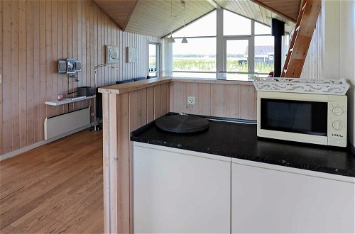 Photo 13 - Spacious Holiday Home in Storvorde near Sea