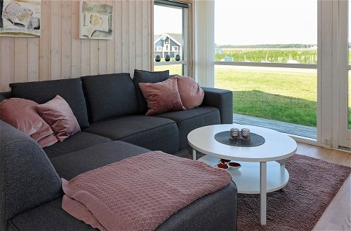 Photo 10 - Spacious Holiday Home in Storvorde near Sea
