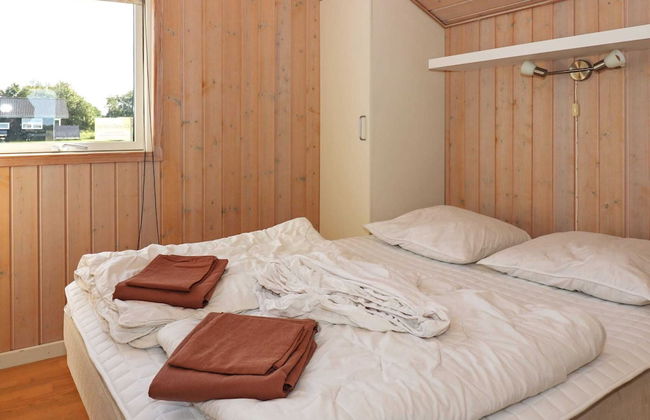 Spacious Holiday Home in Storvorde near Sea - Foto 14