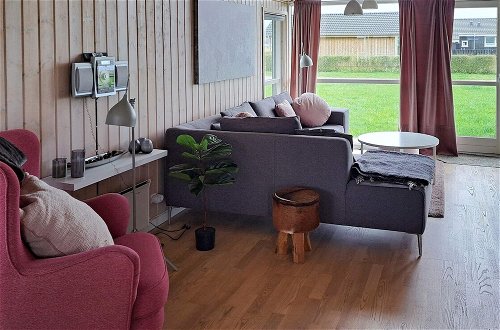 Photo 2 - Spacious Holiday Home in Storvorde near Sea