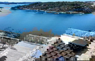 Foto 1 - 12 Person Holiday Home in Fitjar