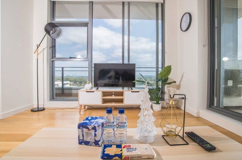 Photo 1 - 17th Level 1bed1bath APT Macquaire Park+wifi+view