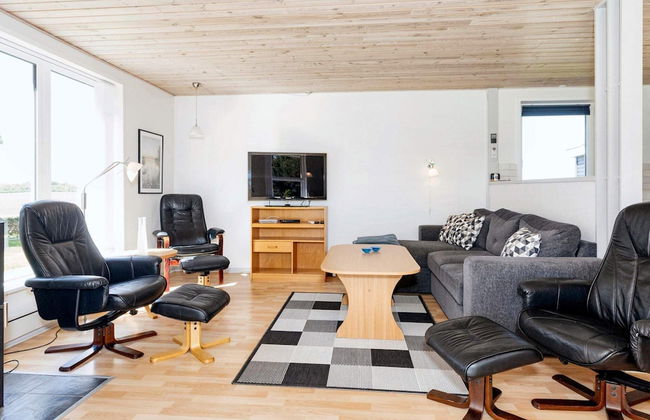 6 Person Holiday Home in Spottrup - Foto 7
