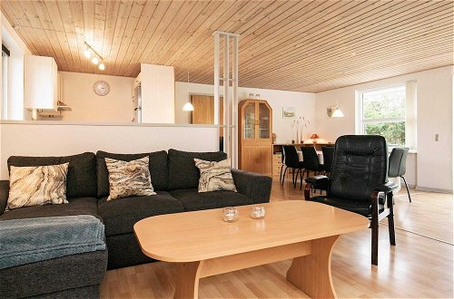 Photo 12 - 6 Person Holiday Home in Spottrup