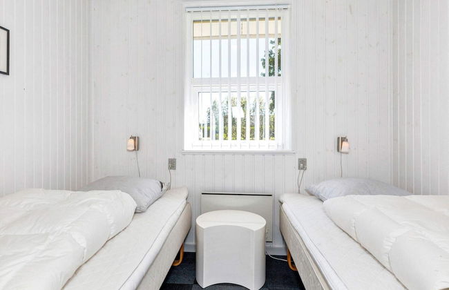 6 Person Holiday Home in Spottrup - Foto 3