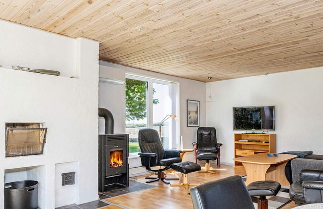 6 Person Holiday Home in Spottrup - Foto 8