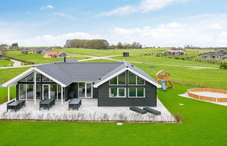 Photo 1 - Lovely Holiday Home in Funen near Sea