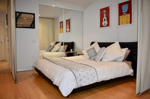 Photo 4 - Spacious 1 Bedroom Apartment in the Heart of Melbourne's CBD