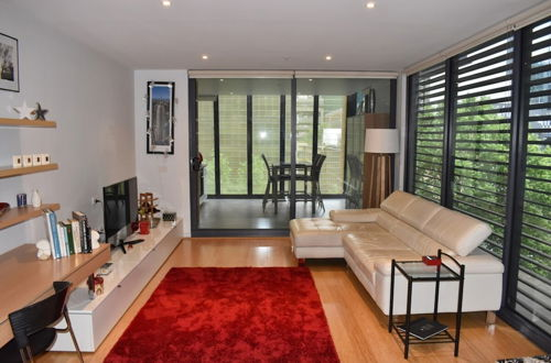 Photo 13 - Spacious 1 Bedroom Apartment in the Heart of Melbourne's CBD