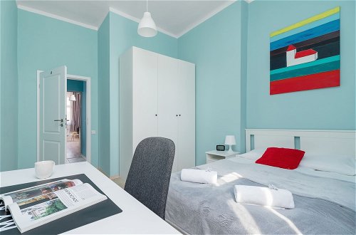 Photo 6 - Colorful Apartment Kazimierz by Renters