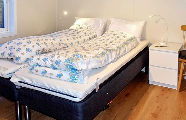 8 Person Holiday Home in Revsnes - Foto 5