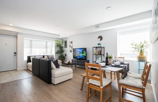 Chic & Central 3-bedroom in Little Italy - Foto 15