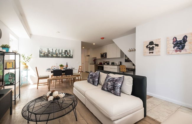 Chic & Central 3-bedroom in Little Italy - Foto 14