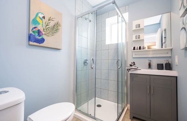 Chic & Central 3-bedroom in Little Italy - Foto 18