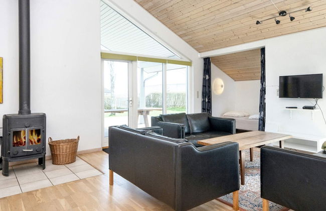 8 Person Holiday Home in Borkop - Foto 12