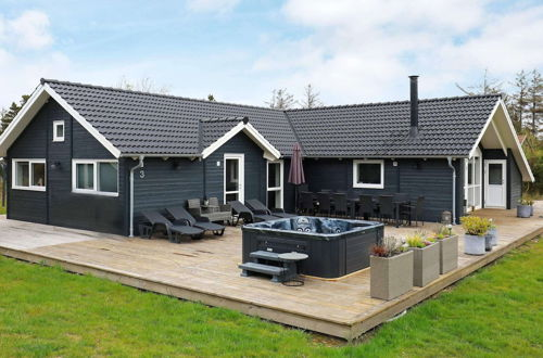 Photo 28 - 12 Person Holiday Home in Blavand
