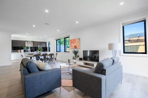 Foto 19 - WoW Factor!luxe 4BR Townhouse@glen Waverley