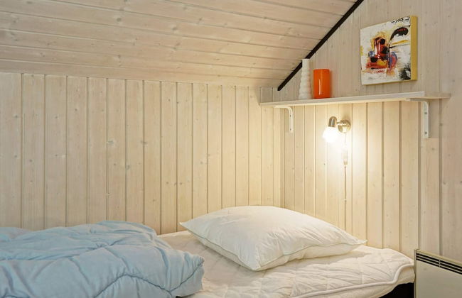 8 Person Holiday Home in Aakirkeby - Foto 9