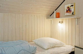 Foto 2 - 8 Person Holiday Home in Aakirkeby