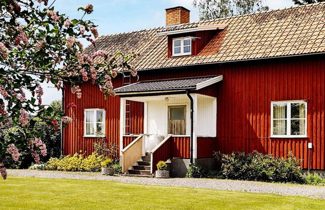 6 Person Holiday Home in Gamleby-by Traum - Foto 1