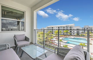 Foto 1 - NEW Magically Themed Condo w/ Pool View