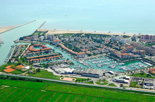 Photo 16 - Renovated Apartment With sea View Terrace