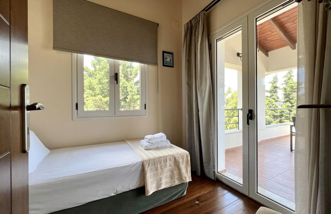 Villa Avra in Vrises - Photo 40