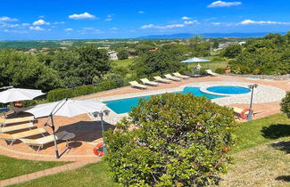 Foto 1 - Charming Villa - Lake View and Private Pool