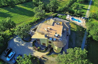 Photo 1 - Villa on top of a Hill With an Enchanting View of Lake Bolsena
