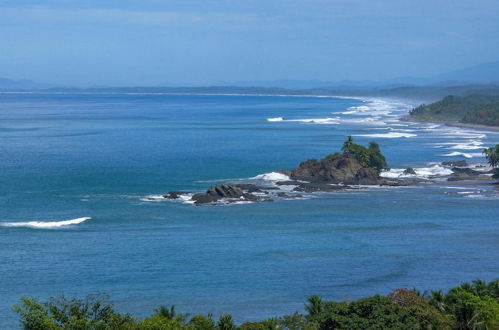 Photo 20 - Luxe 4 Bdrm Villa w Epic Oceanview Infinity Pool