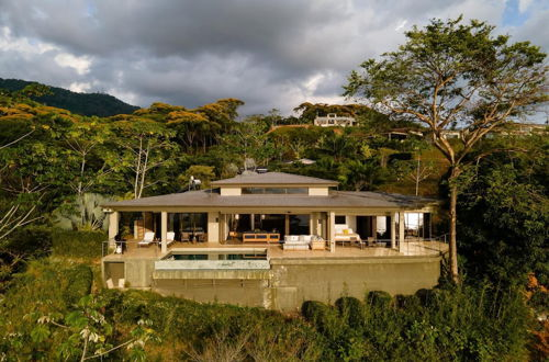 Photo 40 - Luxe 4 Bdrm Villa w Epic Oceanview Infinity Pool