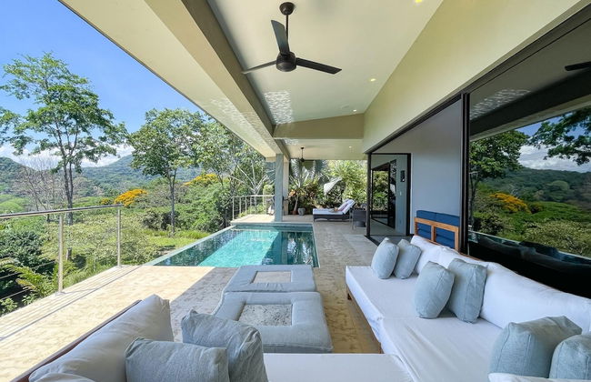 Luxe 4 Bdrm Villa w Epic Oceanview Infinity Pool - Foto 16