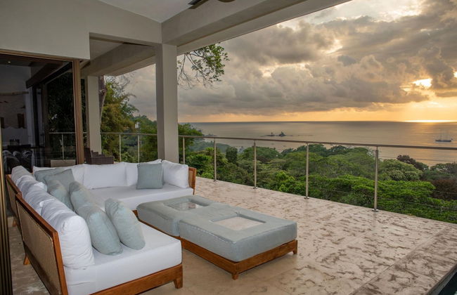 Luxe 4 Bdrm Villa w Epic Oceanview Infinity Pool - Foto 77