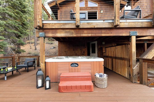 Foto 35 - Redwood by Avantstay Secluded Cabin w/ Views & Spa 5mins to Northstar