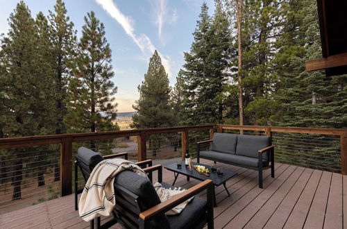 Foto 48 - Redwood by Avantstay Secluded Cabin w/ Views & Spa 5mins to Northstar