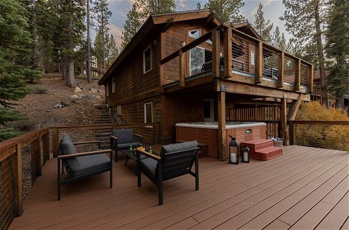 Foto 28 - Redwood by Avantstay Secluded Cabin w/ Views & Spa 5mins to Northstar