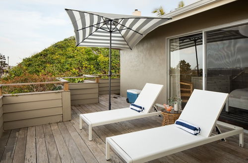 Photo 20 - Parasol by Avantstay Hilltop Ocean View Escape w/ Large Patio & Pool Table