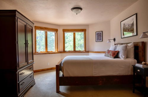 Photo 5 - Zendo by Avantstay Serene Mountain Abode w/ Hot Tub & Views