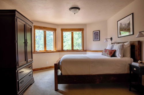 Photo 3 - Zendo by Avantstay Serene Mountain Abode w/ Hot Tub & Views