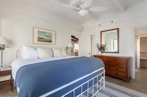 Photo 11 - Sandpiper by Avantstay Gorgeous Beachside Home w/ Spacious Yard & Chic Design