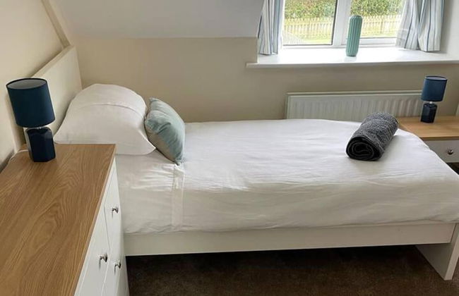 Cottage - Sleeps 6 - Garden - Parking - Foto 3