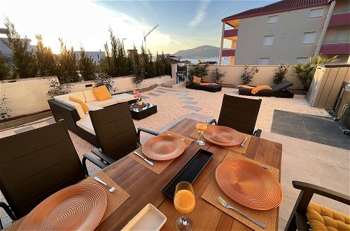 Photo 1 - sunshine Deluxe 80m2 Apartment With Pool, 50 m2 Garden Lounge and Outdoor Space